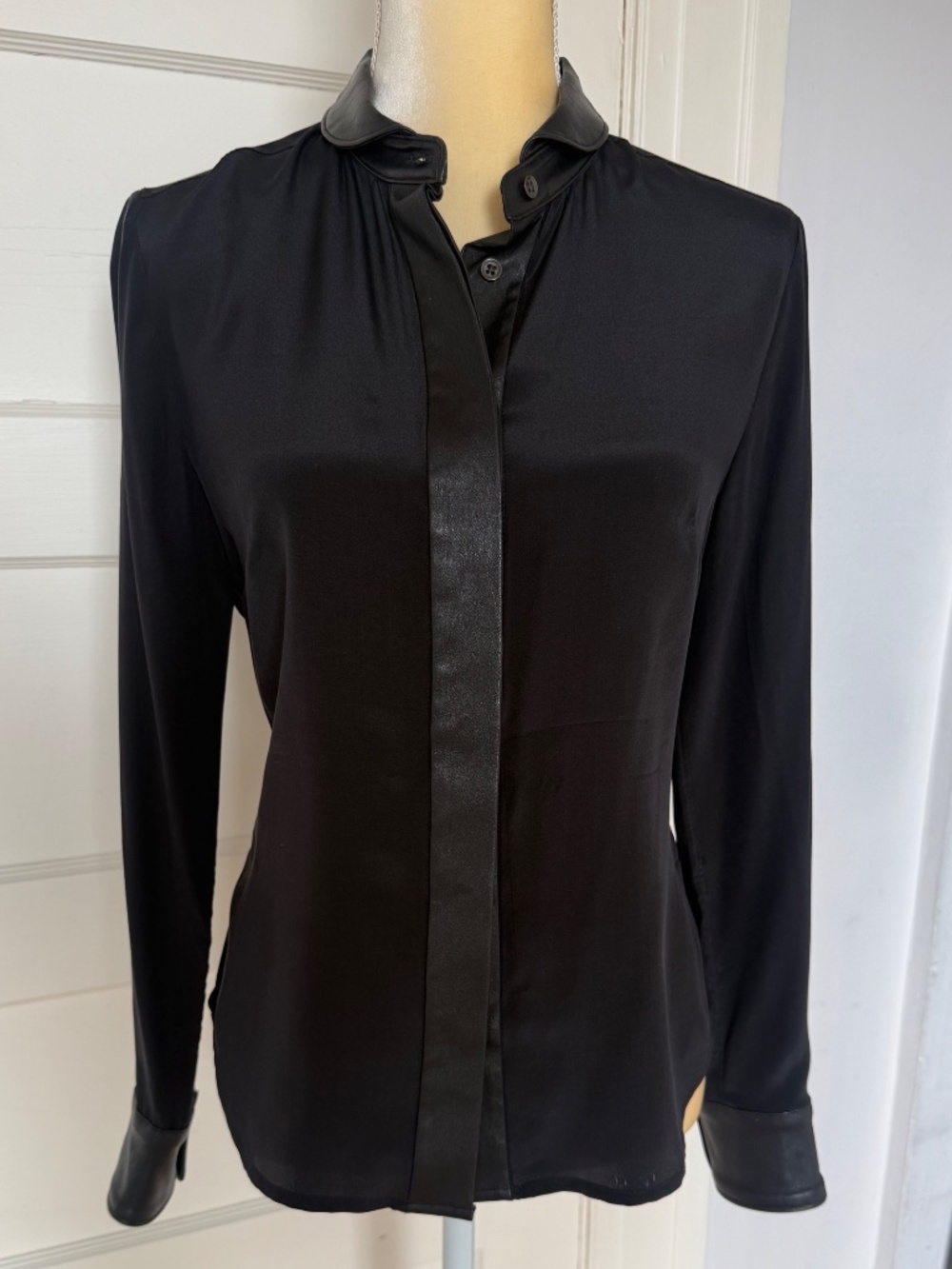 🔥 Rag & Bone 100% Silk Blouse with Leather Trim Black Size 6 MSRP $350